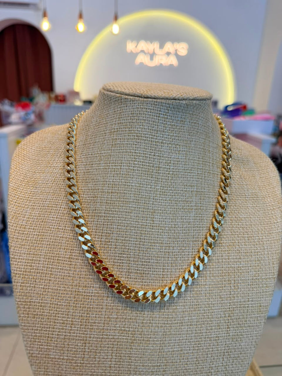 The classic necklace