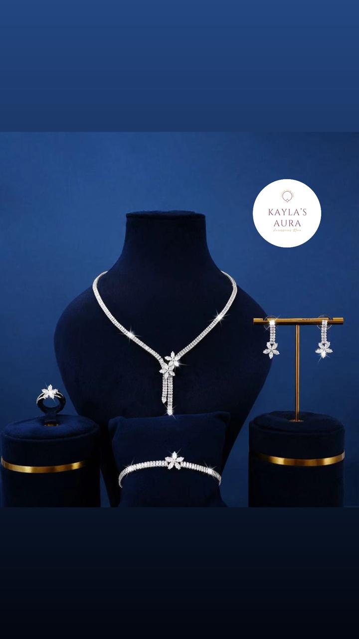 The Jasmine Blossom Set