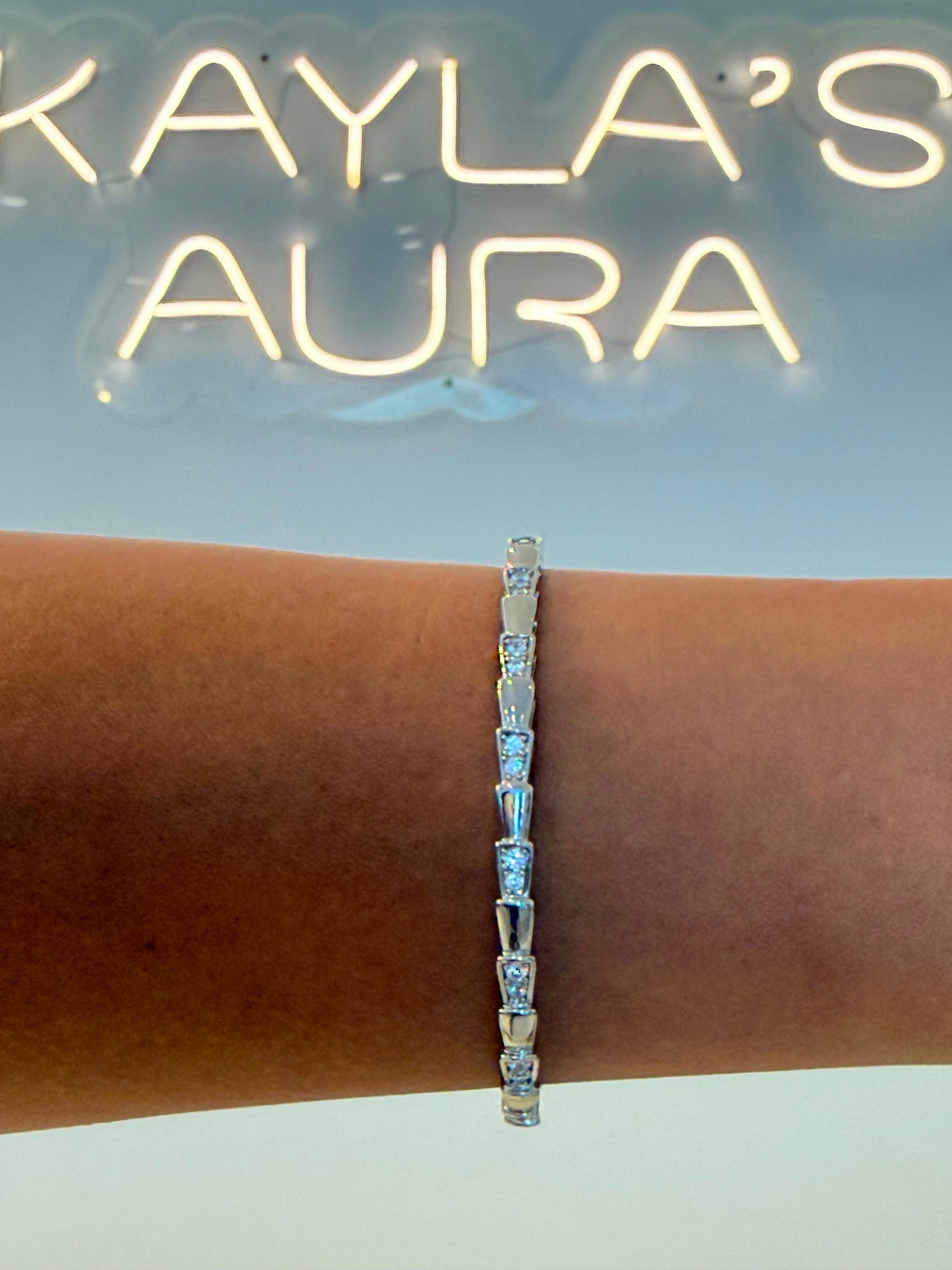 The Aura Bracelet