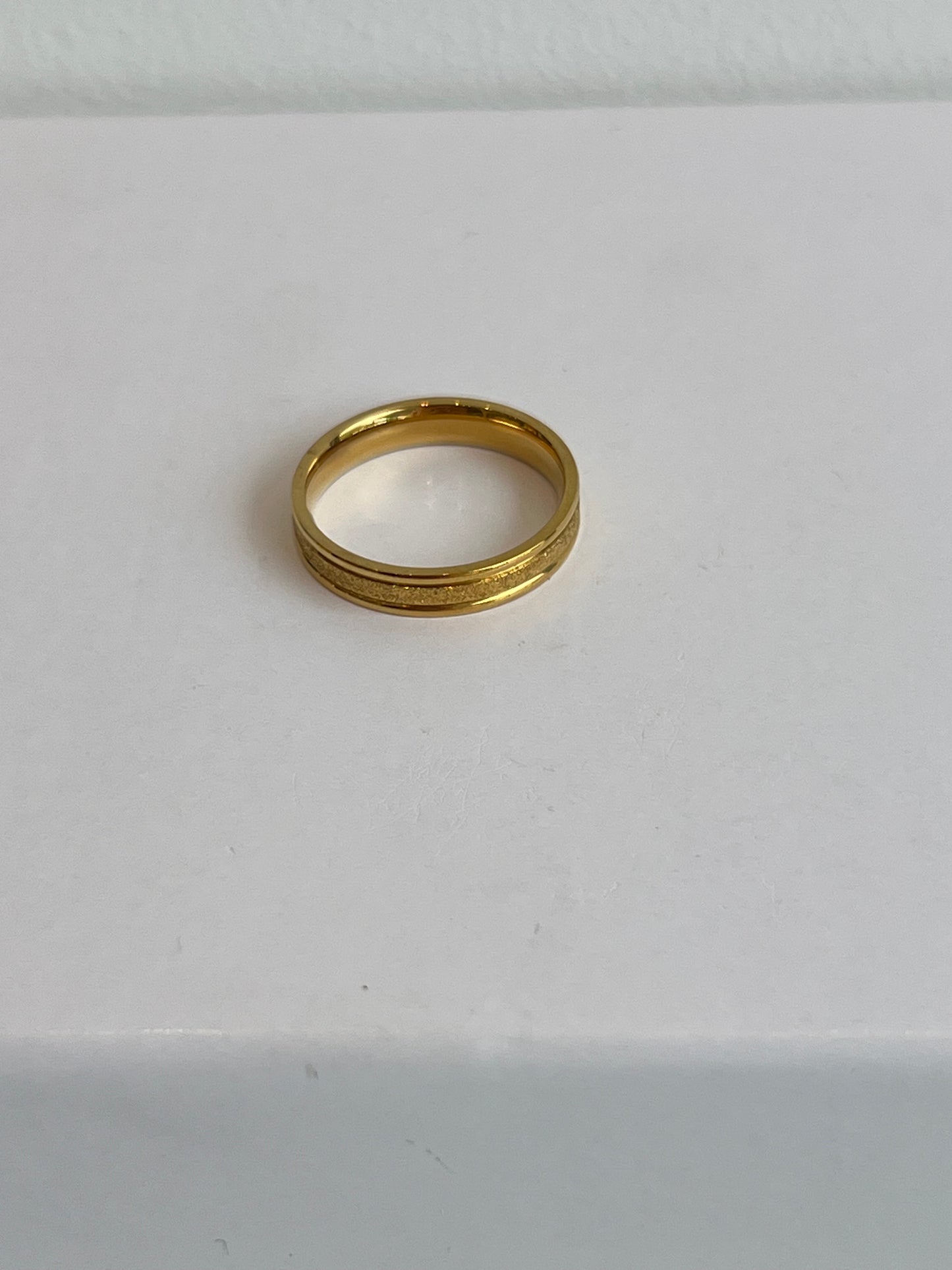 Glimmer Ring
