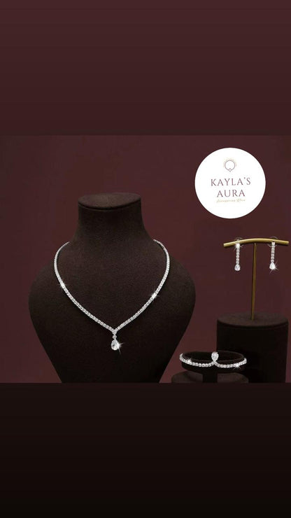 The Monarch Teardrop Set