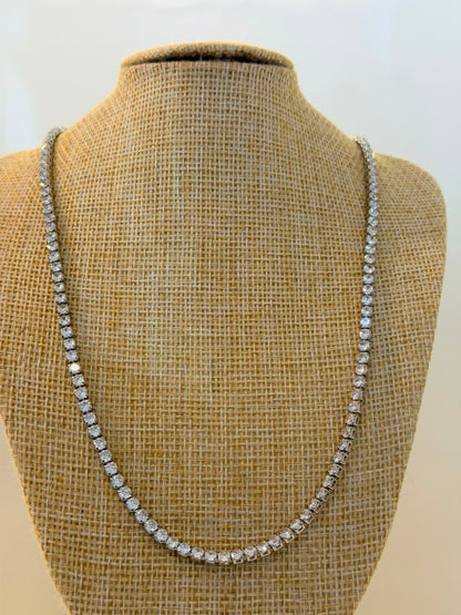 The Tennis necklace